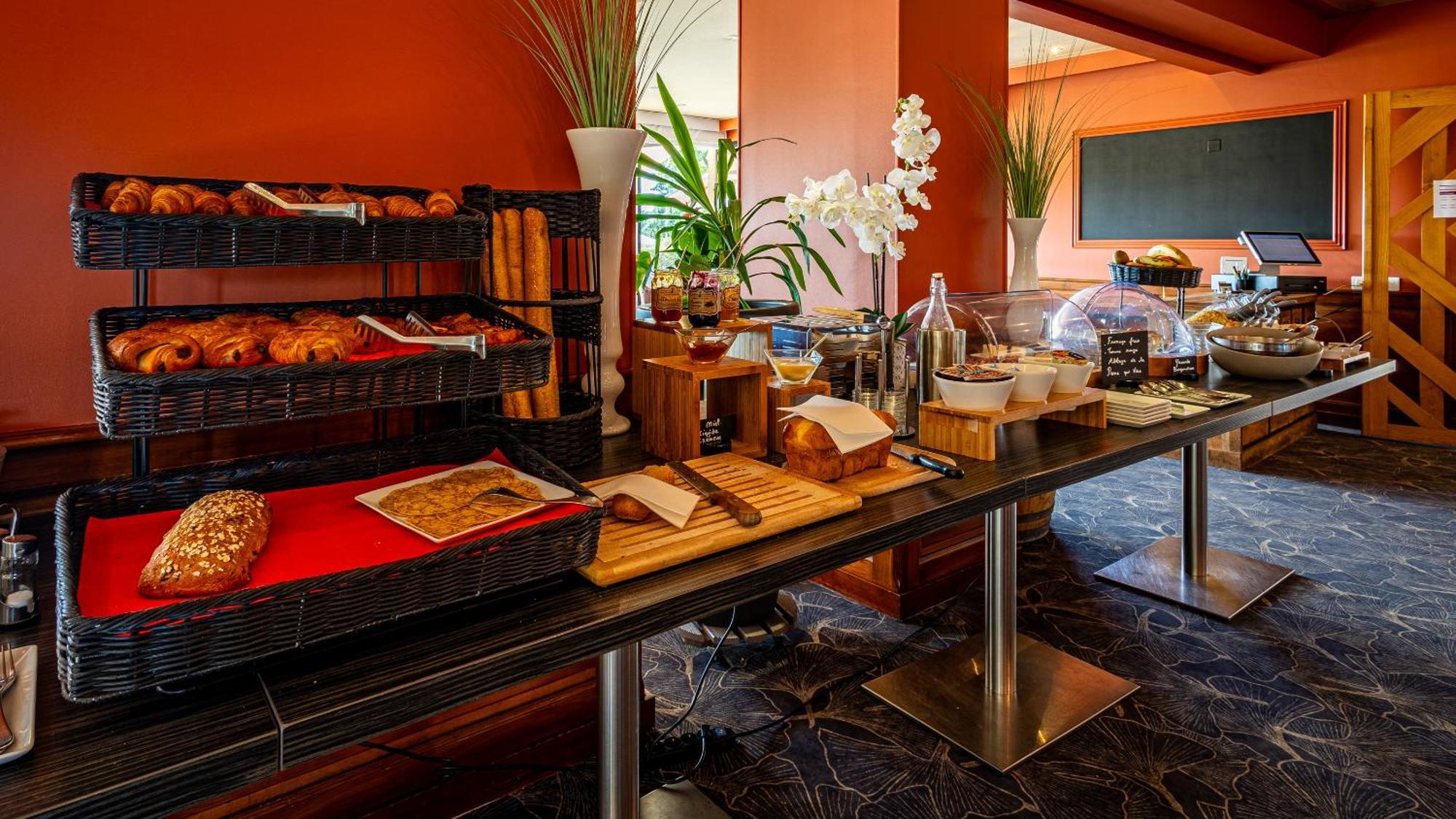 Logis Hostellerie D'Aussois سيمور-إن-اوكسيوس المظهر الخارجي الصورة