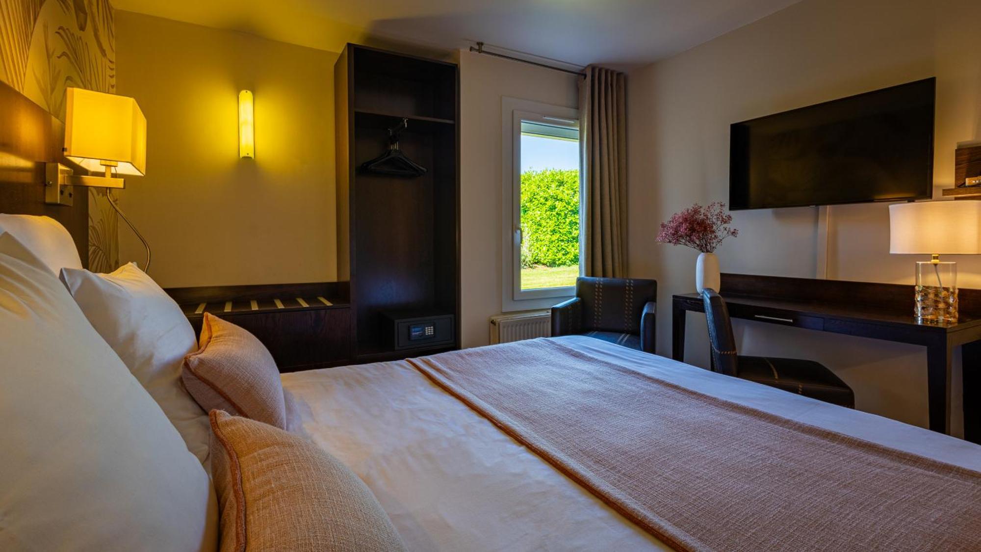 Logis Hostellerie D'Aussois سيمور-إن-اوكسيوس المظهر الخارجي الصورة